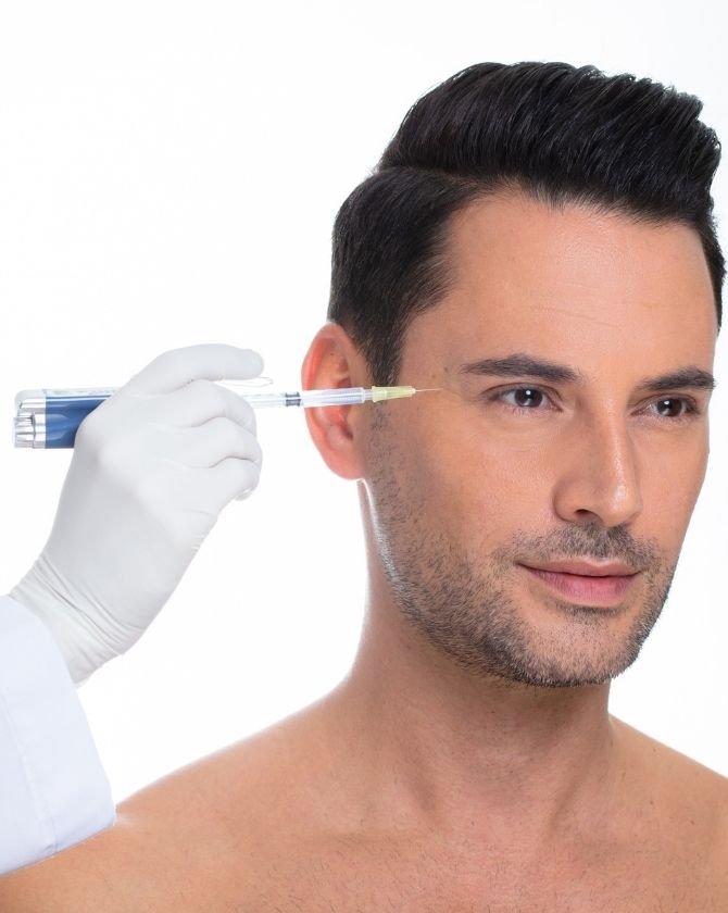 injection de botox au niveau des pattes d'oie