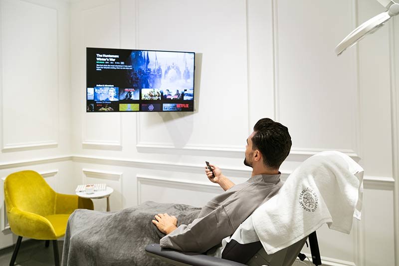salle de soin avec TV et netflix