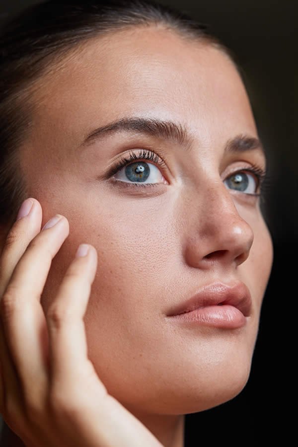 mini lift du visage en cas de relâchement cutané