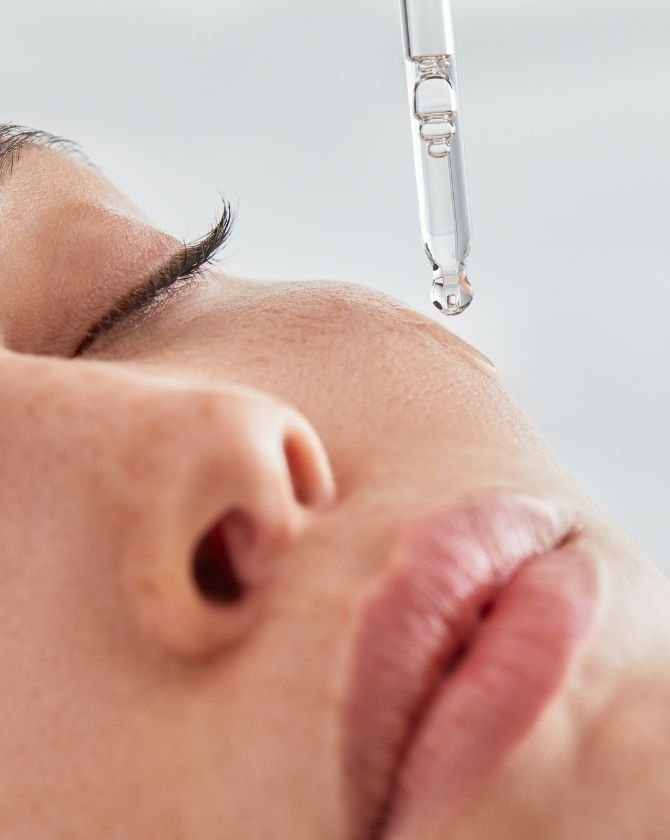 serum d'acide hyaluronique pour traité les pores dilatés