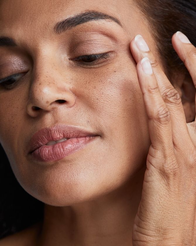 Application d'HydraBoost™ visant à revitaliser l'épiderme